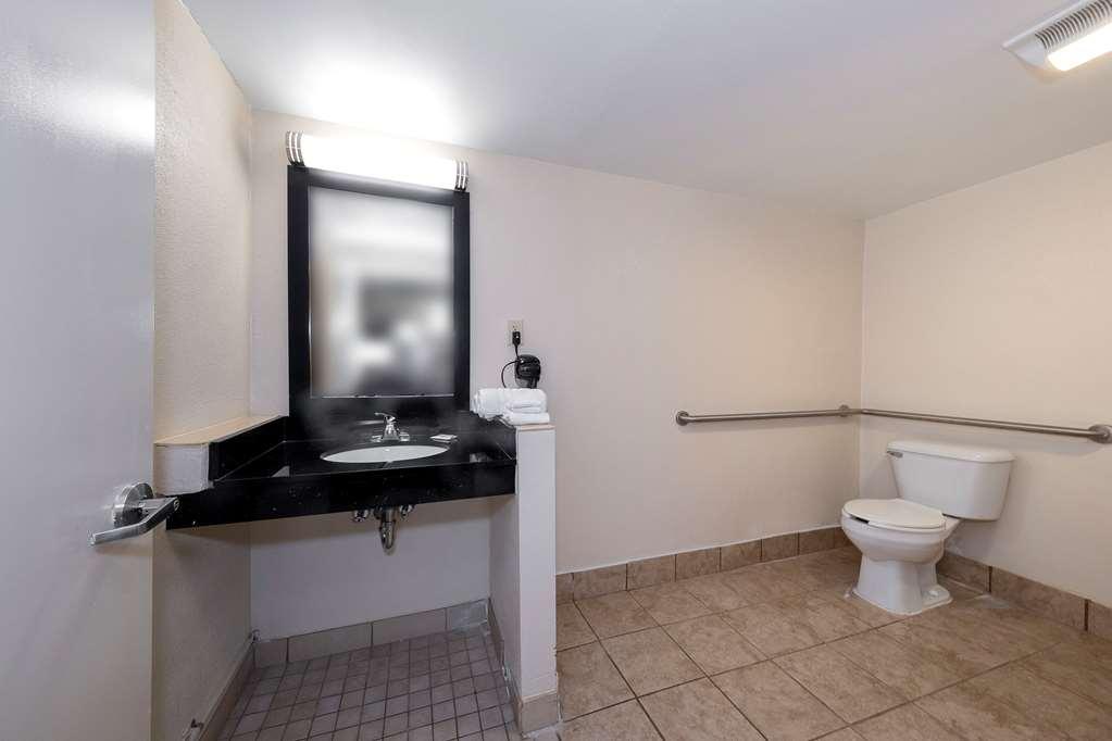 Hometowne Studios By Red Roof Bordentown - Mcguire Afb 部屋 写真